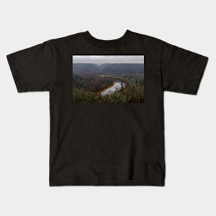 Gauja River and the valley rich in forests covered with fog Kids T-Shirt